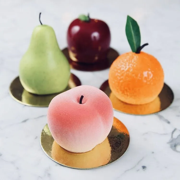 Crispy Cream & Fruit Pastry